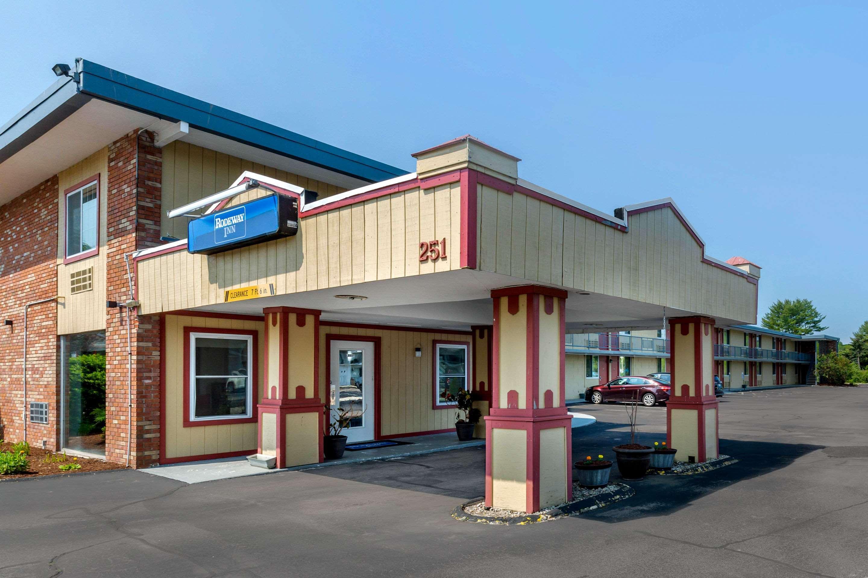 Rodeway Inn Мистик Экстерьер фото