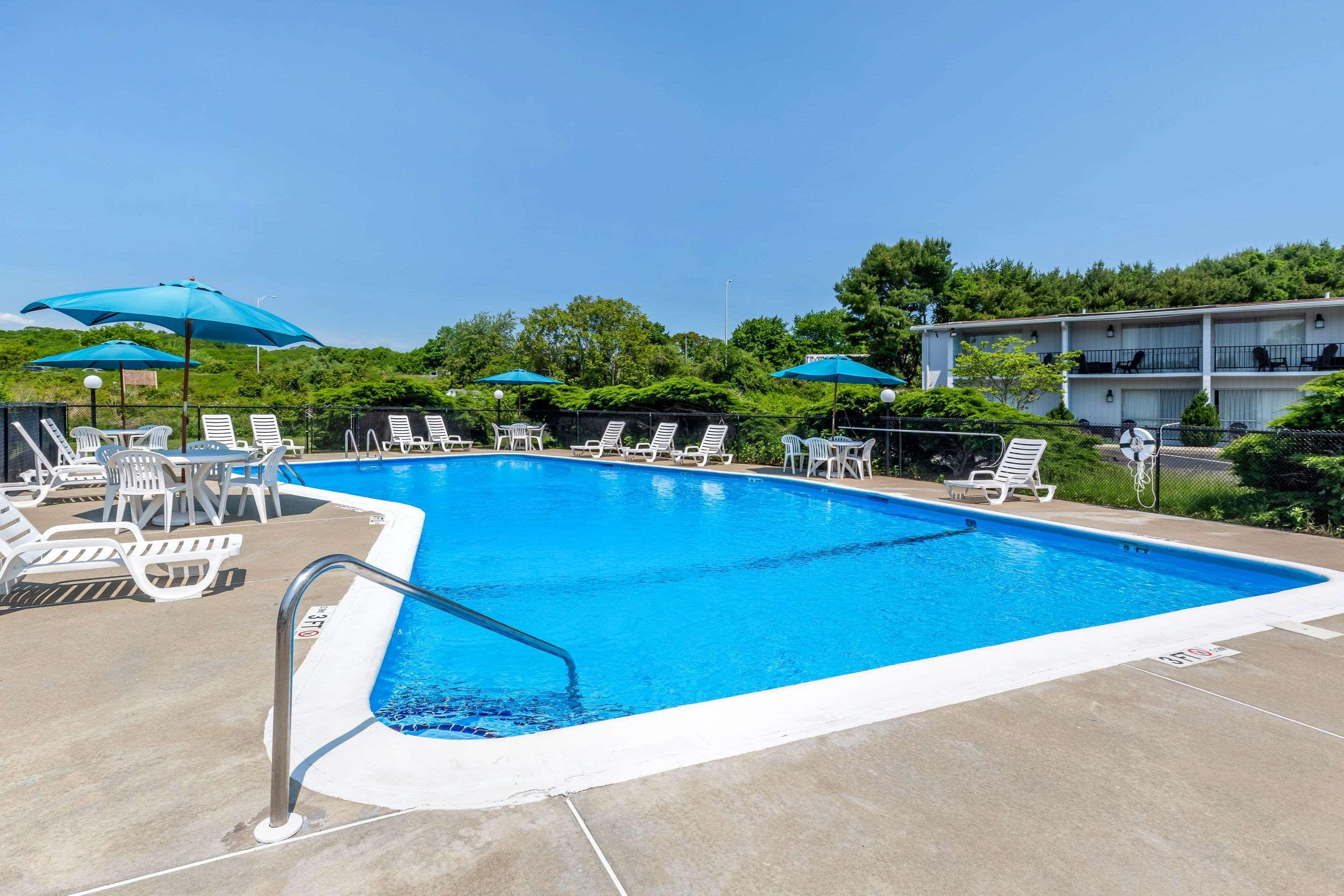 Rodeway Inn Мистик Экстерьер фото