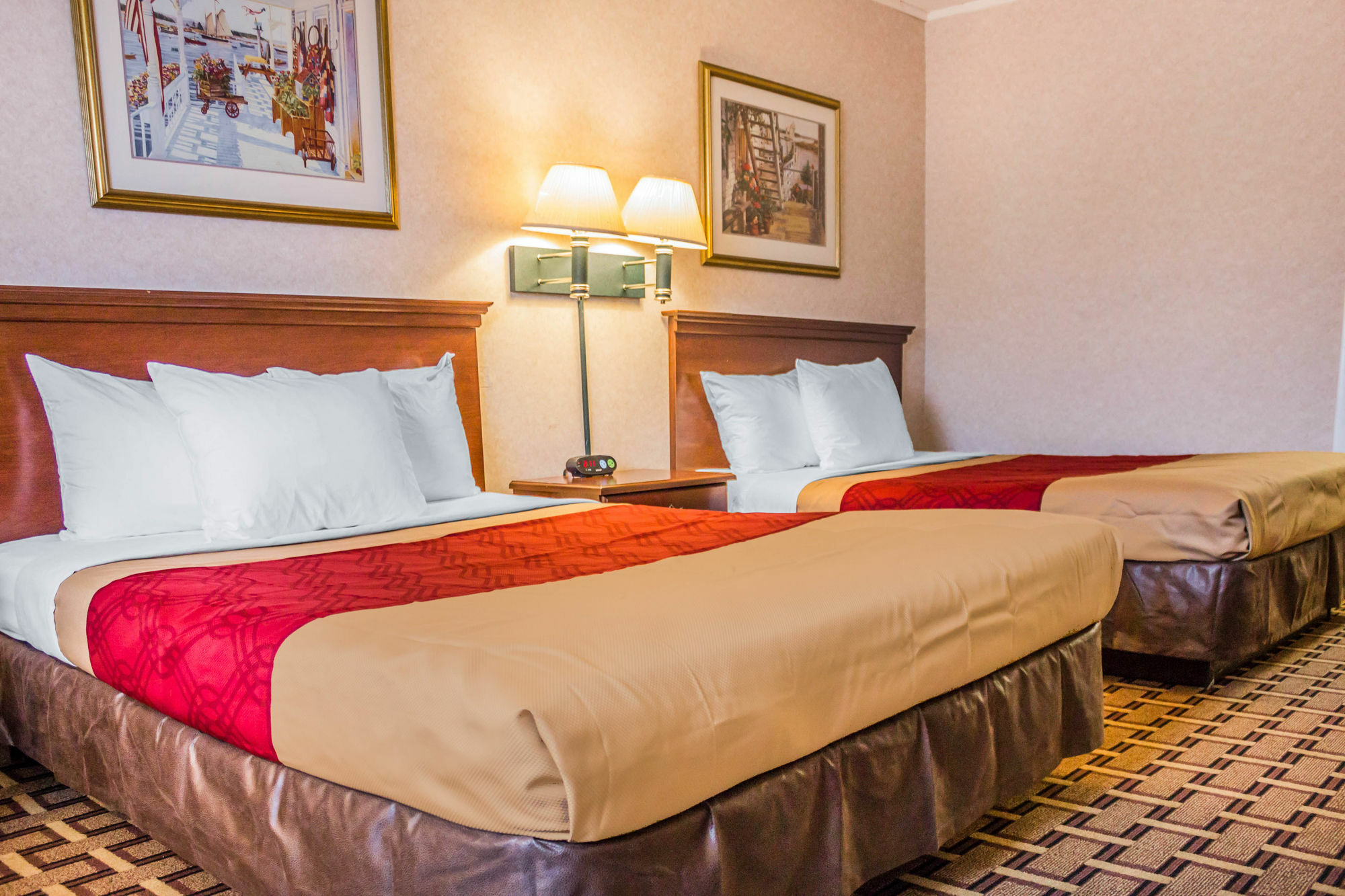 Rodeway Inn Мистик Экстерьер фото